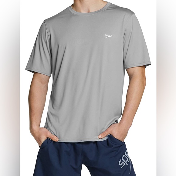 New Speedo Men's UV Swim Shirt Basic Easy Short Sleeve Regular Fit - Picture 1 of 5